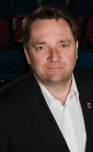 Kulturdirektøren i Kristiansand, Stein Tore Sorthe: Kristendom og islam er hipp som happ.