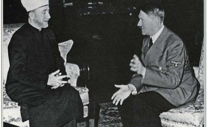 Den islamske stormuftien av Jerusalem, Amin al-Husseini, besøkte Adolf Hitler 12. desember 1941. Enigheten var stor - først skulle jødene utryddes i Europa - deretter skulle jødene i Midtøsten finne sin «endelige løsning».