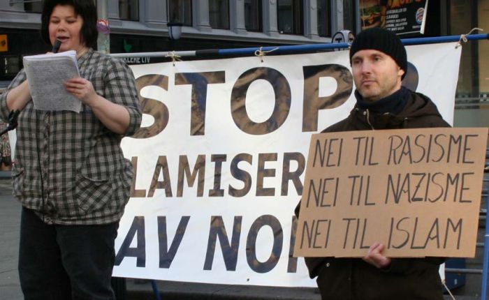 Det er dessverre ikke mange nok som i dette landet vil stoppe islamiseringen av Norge, men SIANs folk er på plass.