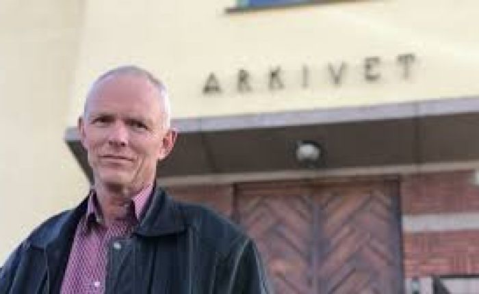 Direktør Audun Myhre ved Stiftelsen Arkivet i Kristiansand - direktøren bruker formalisme og vikarierende argumenter når han utestenger SIAN fra Arkivets foredragssal. (Foto nrk.no)