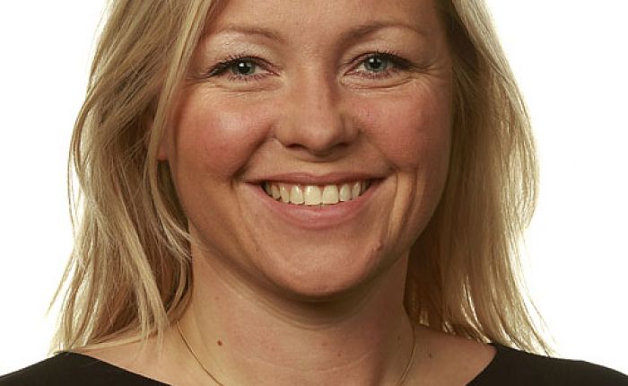 Partisekretær Kjersti Stenseng hører til et parti som for noen ti-år siden ville overta samfunnsmakten med vold. Arbeiderne skulle ikke delta i 17. mai-feiring. Det oppsiktsvekkende er at Arbeiderpartiet i 1918 fikk penger fra Moskva som et ledd i at kommunistenes Komintern skulle styre land og folk. (foto: Stortinget)