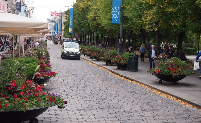 Karl Johans gate, tilpasset den importerte terrorkulten.