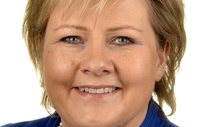 Vil også statsminister Erna Solberg en gang måtte erkjenne: Vi var for naive - eller vil hun holde fast ved at regjeringens islamvennlige politikk var rett? Det er åpenbart at Solberg er ingen motstander av islam - tvert imot. (foto Stortinget)