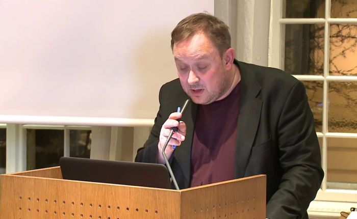 Debattredaktøren i VG, Hans Petter Sjøli: Bare vrøvl det som er skrevet.