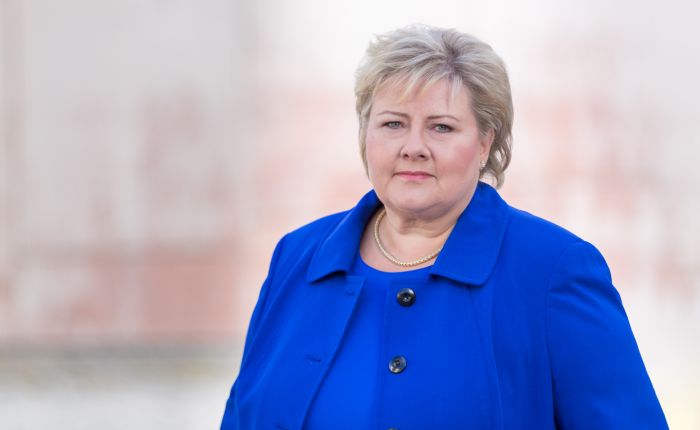 Statsminister Erna Solberg var kommunalminister og ivret da sterkt for at viburde få sharia-råd i Norge. Noen kloke mennesker fikk stoppet henne i tide. (Foto Høyre)